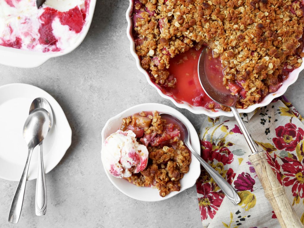 Rhubarb Crisp
